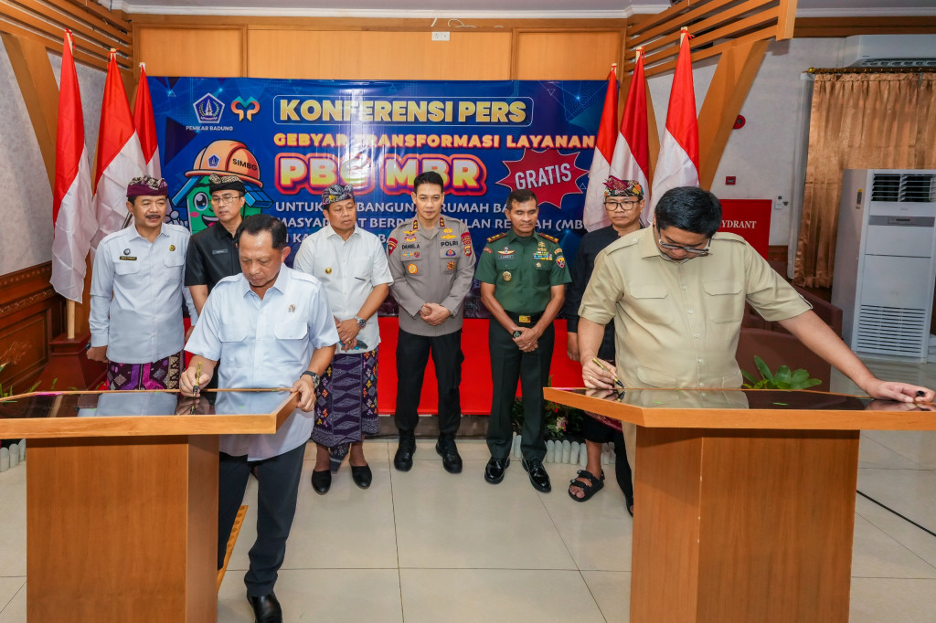 Kunjungan Mendagri dan Menteri PKP ke MPP Kabupaten Badung